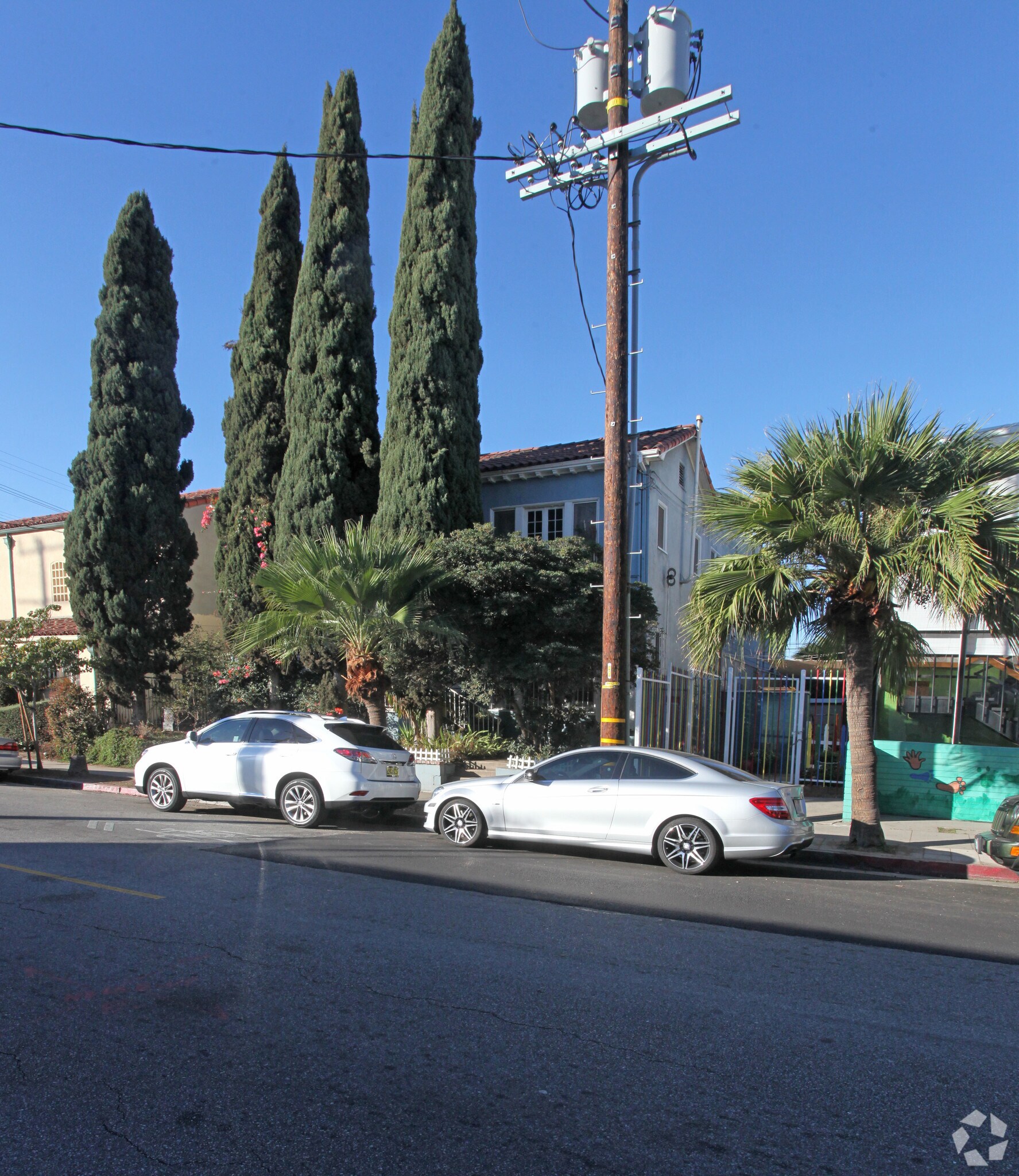 1309 N Edgemont St, Los Angeles, CA à vendre Photo principale– Image 1 sur 15