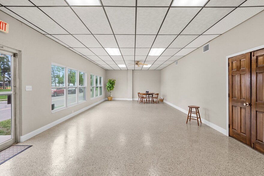 1444 19th St N, Saint Petersburg, FL à vendre - Photo intérieure – Image 2 sur 15