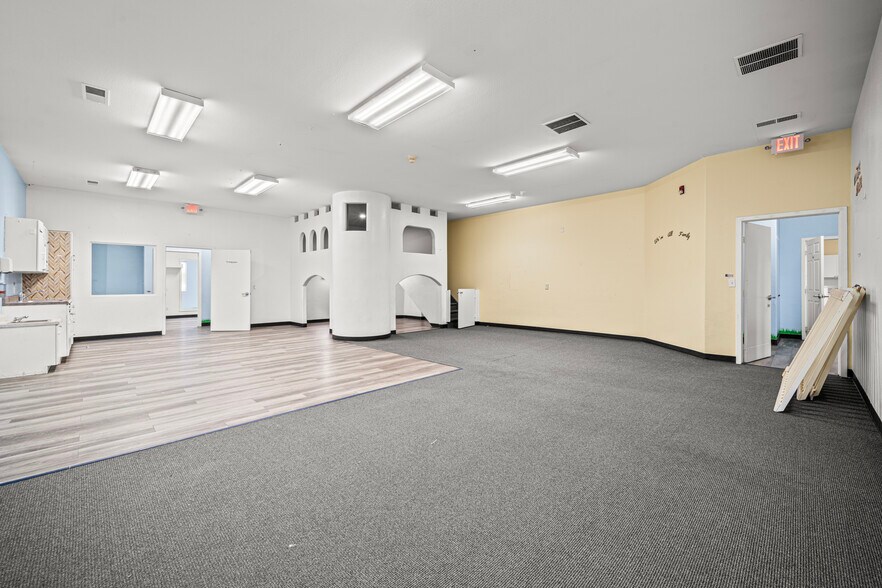 973 E Spaulding Ave, Pueblo, CO à louer - Photo intérieure – Image 3 sur 24