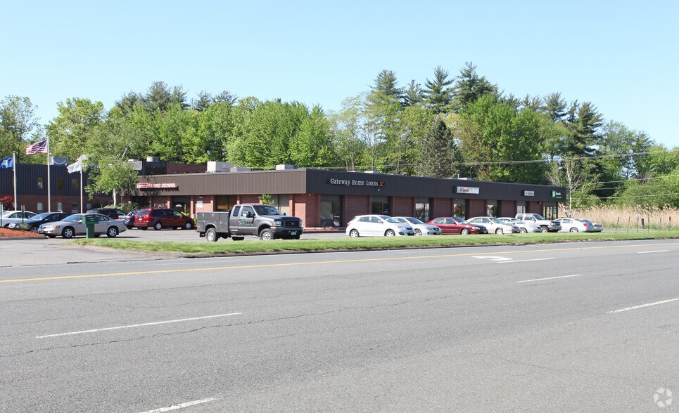 730 Hebron Ave, Glastonbury, CT à louer - Photo de l’immeuble – Image 3 sur 3