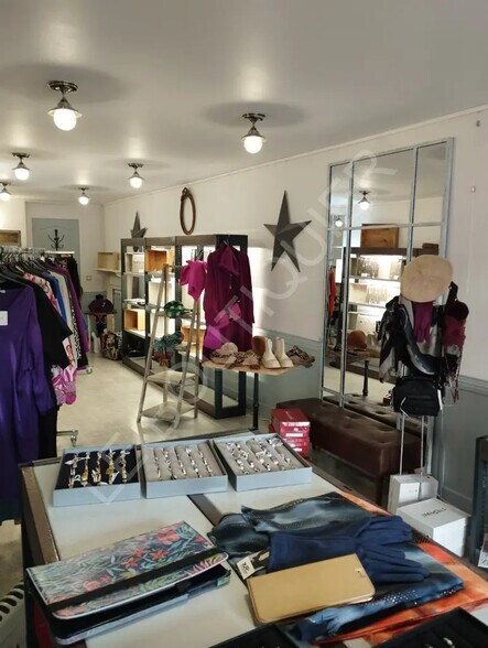 Local commercial dans Coulommiers à vendre - Photo de l’immeuble – Image 2 sur 3