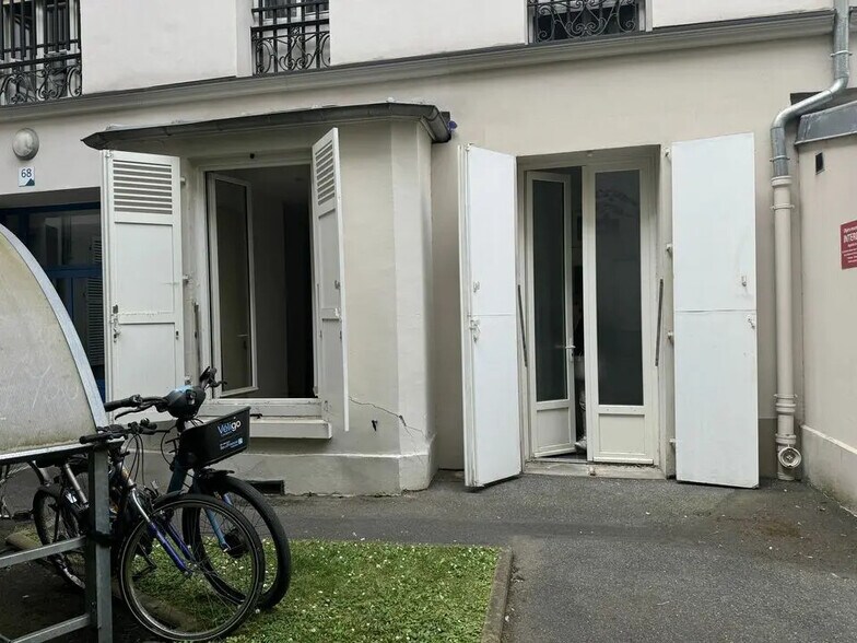 Local commercial dans Paris à louer - Photo de l’immeuble – Image 1 sur 2