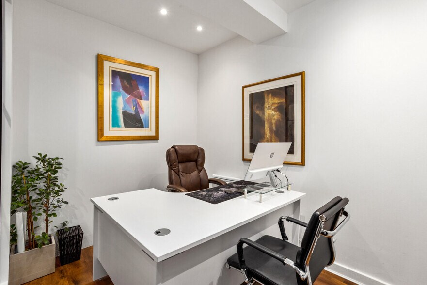 116 High St, Epping à louer - Photo de l’immeuble – Image 1 sur 10