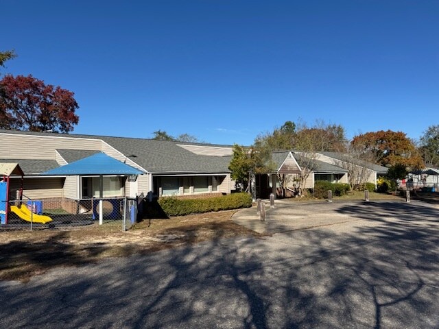 511 Wilson Ave, Spring Lake, NC à vendre - Photo de l’immeuble – Image 3 sur 11