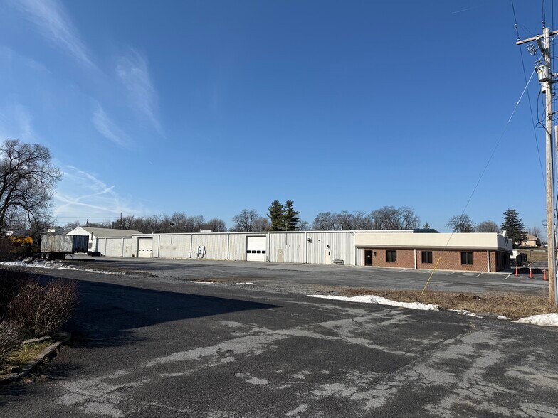 301 Wilson St, Martinsburg, WV à louer - Photo de l’immeuble – Image 2 sur 8