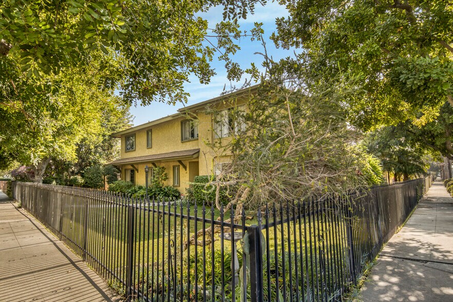 142 W Live Oak St, San Gabriel, CA à vendre - Photo de l’immeuble – Image 3 sur 15