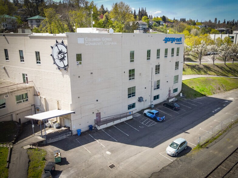 616 Industrial St, Hood River, OR à louer - Photo de l’immeuble – Image 3 sur 14