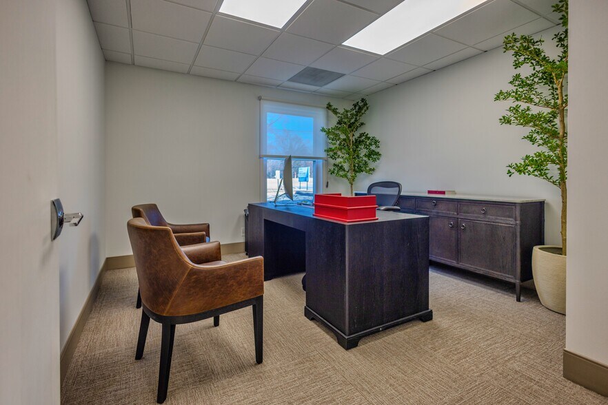 6912 Main St, Downers Grove, IL à louer - Photo intérieure – Image 2 sur 25