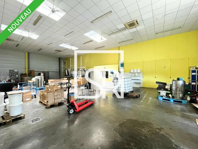 Industriel/Logistique dans Cournon-d'Auvergne à vendre - Photo de l’immeuble – Image 3 sur 12