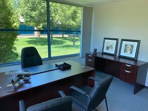 28175 Haggerty Rd, Novi, MI à louer Photo intérieure– Image 2 sur 2