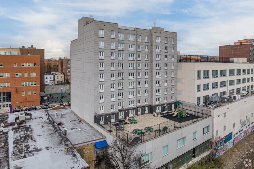 3160 Webster Ave, Bronx, NY à vendre - Photo de l’immeuble – Image 2 sur 6
