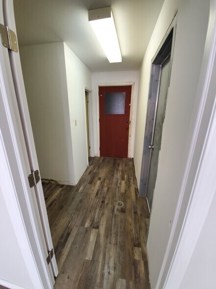 302 Davis St, Sarnia, ON à louer - Photo de l’immeuble – Image 3 sur 6