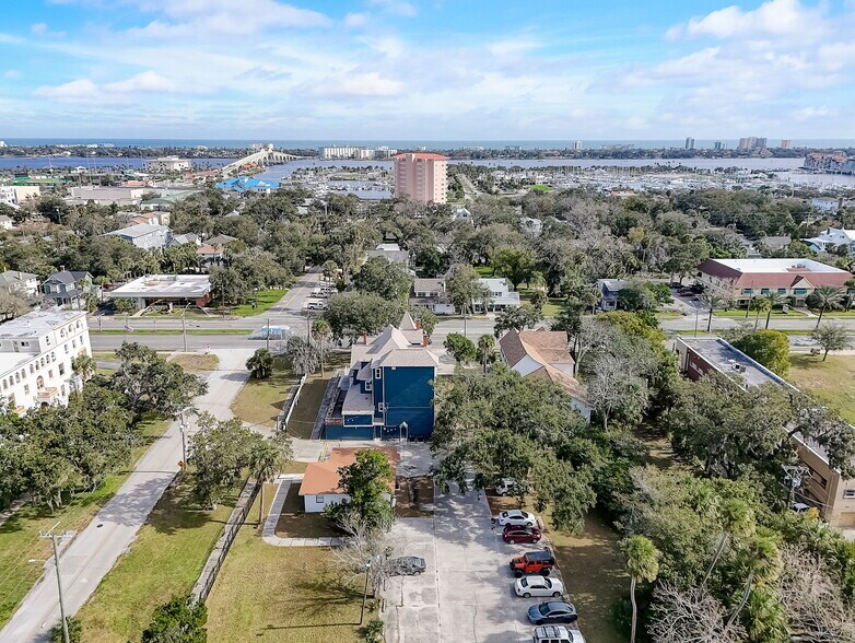 315 Live Oak Ave, Daytona Beach, FL à vendre - Photo de l’immeuble – Image 2 sur 3