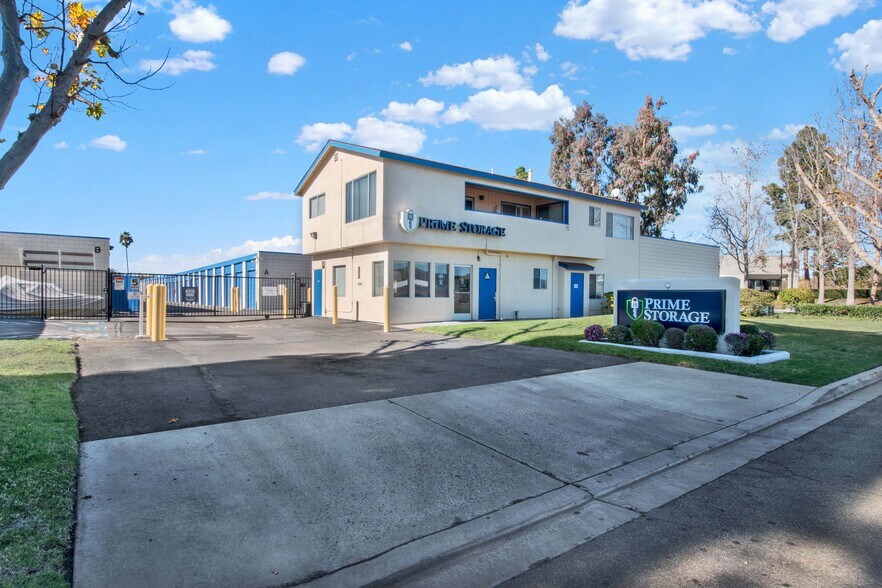 560 S Pacific St, San Marcos, CA à louer - Photo de l’immeuble – Image 2 sur 3