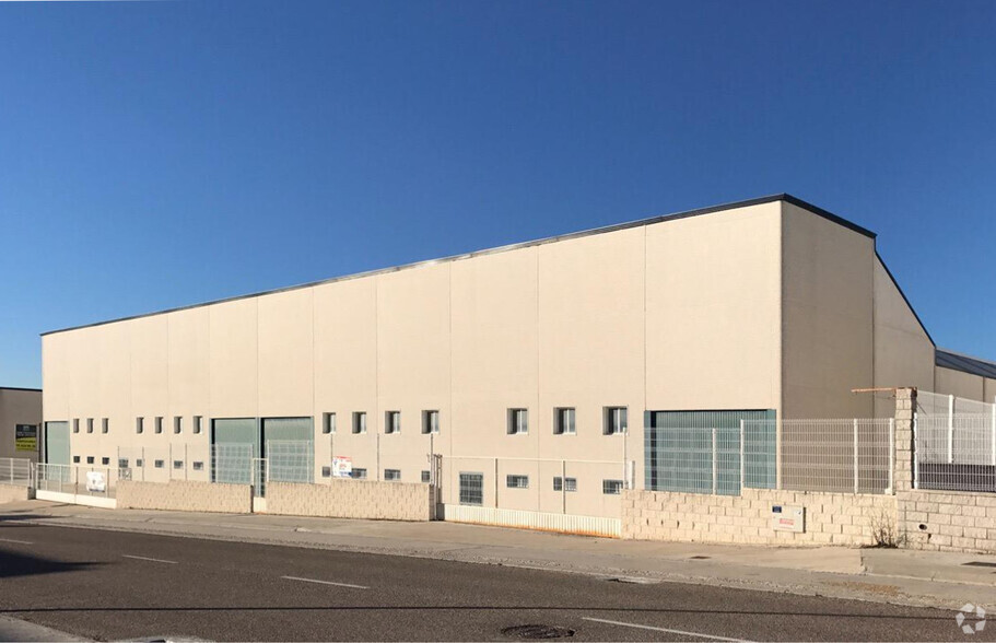 Industriel/Logistique dans Casarrubios del Monte, Toledo à louer - Photo principale – Image 1 sur 7