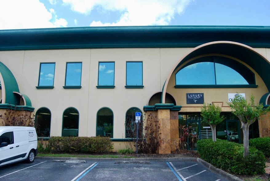 6881 Kingspointe Pky, Orlando, FL à vendre - Hall d’entrée – Image 3 sur 63