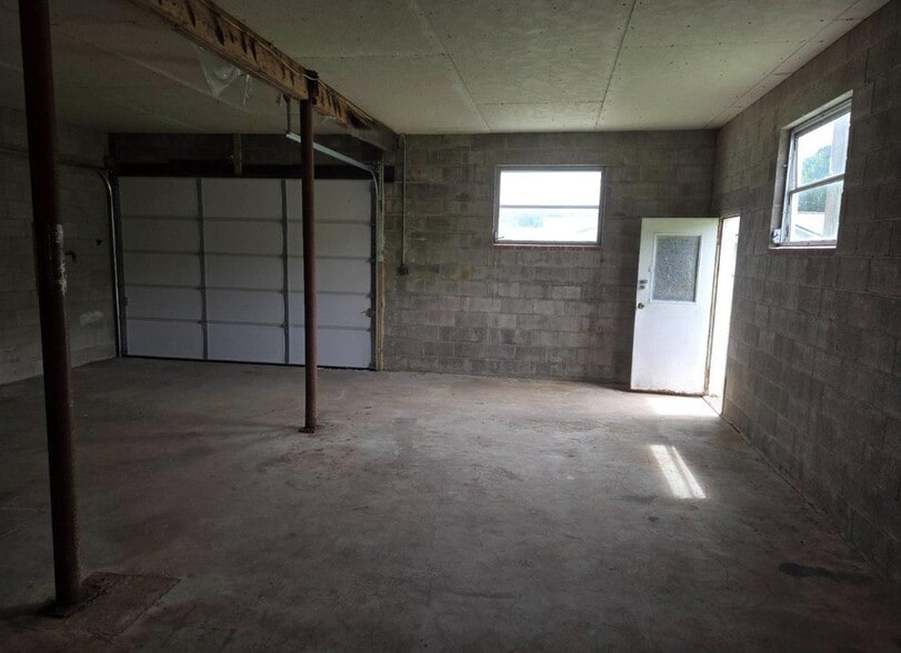 2906 Central Rd, Cambridge, MD à vendre - Photo intérieure – Image 2 sur 5