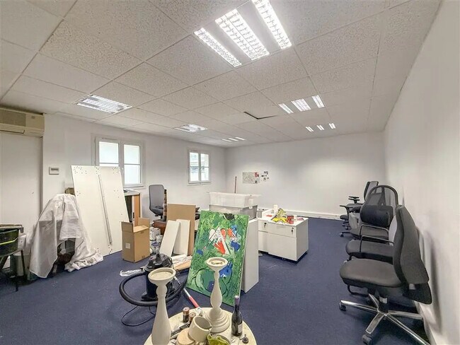 Plus de détails pour Bureau à louer
