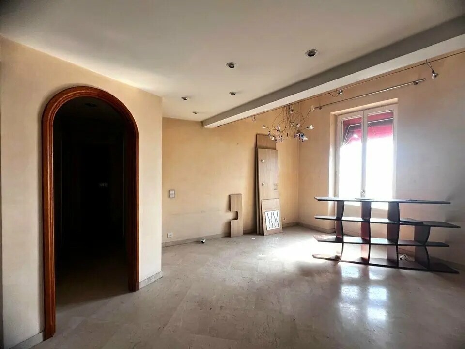 Local d'activités dans Menton à vendre Photo intérieure– Image 1 sur 6