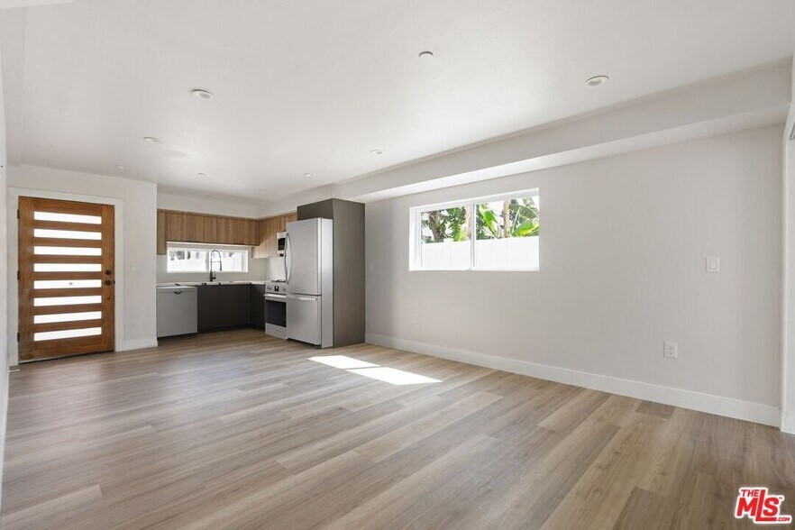 714 W 41st Pl, Los Angeles, CA à vendre - Photo de l’immeuble – Image 3 sur 25