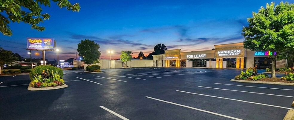 1203 Memorial Blvd, Murfreesboro, TN à louer - Photo de l’immeuble – Image 3 sur 8