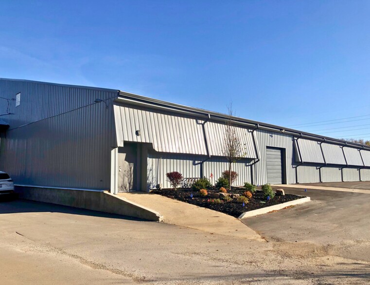 182 Turner Cmns Way, Lexington, KY à louer - Photo de l’immeuble – Image 1 sur 32