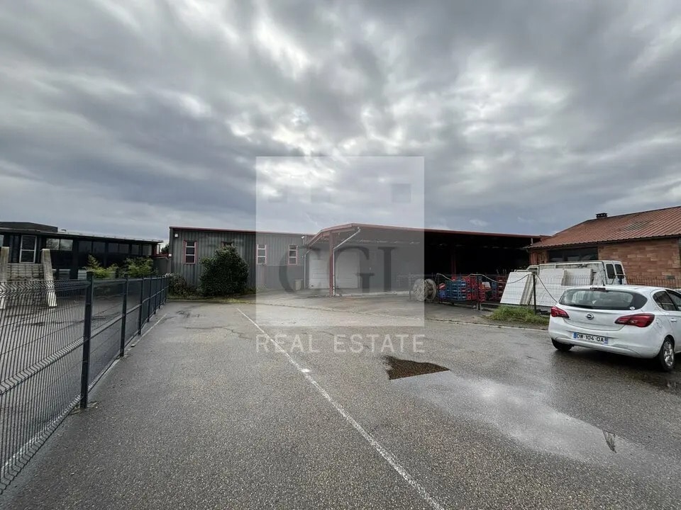 Local d'activités dans Civrieux-d'Azergues à vendre Photo de l’immeuble– Image 1 sur 25