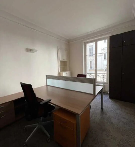 4 Avenue De L'Opera, Paris à louer - Photo de l’immeuble – Image 2 sur 6