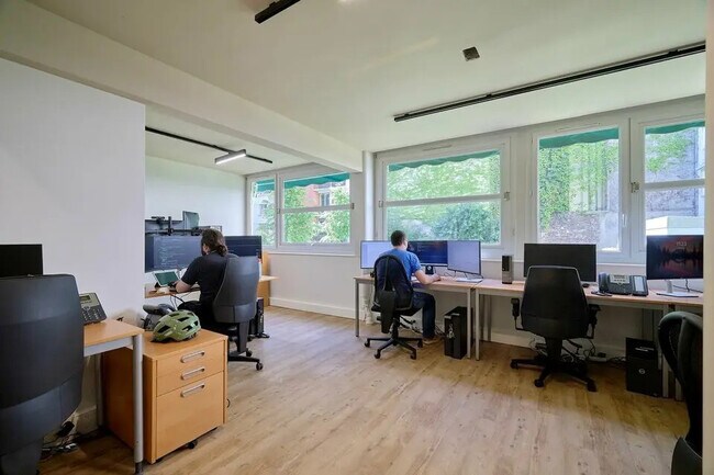 Plus de détails pour Bureau à louer