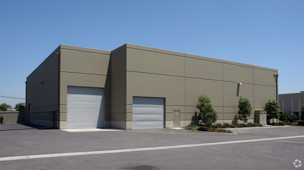 14266 Euclid Ave, Chino, CA à louer - Photo de l’immeuble – Image 3 sur 3