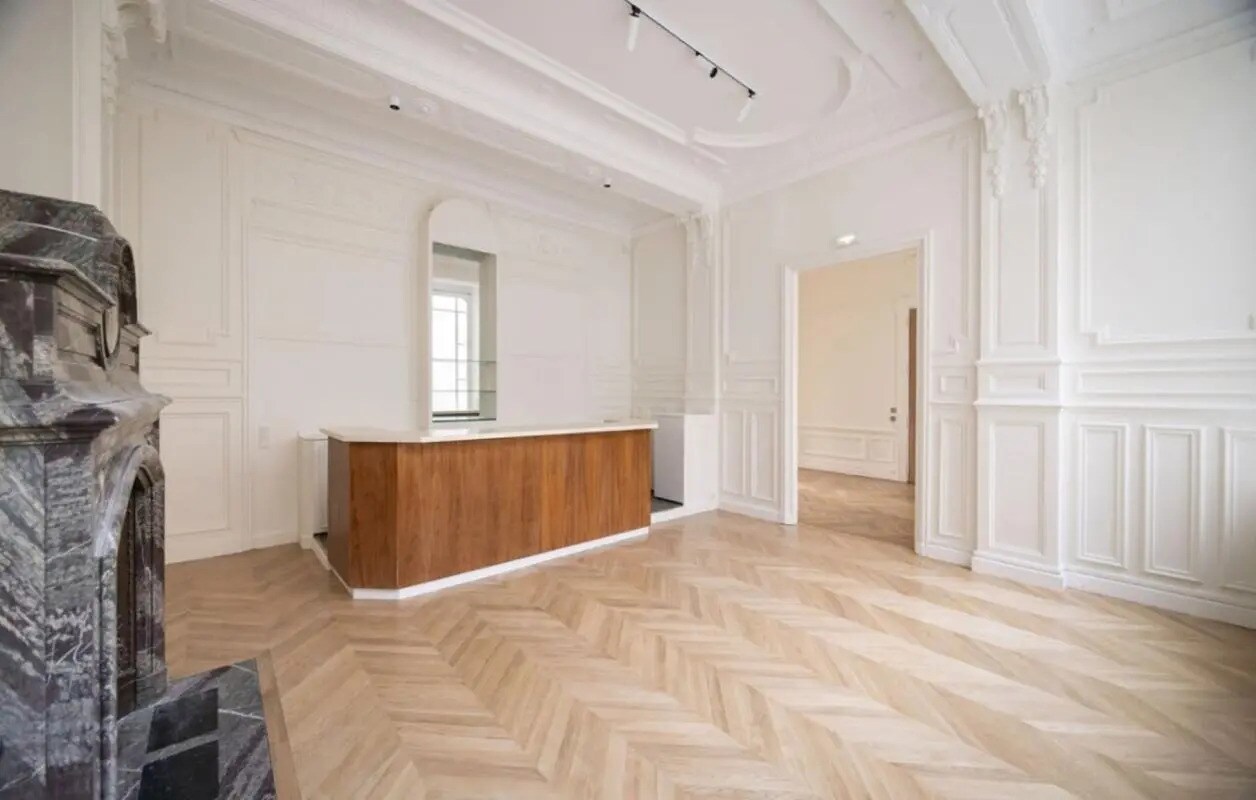 Bureau dans Paris à louer Photo de l’immeuble– Image 1 sur 11