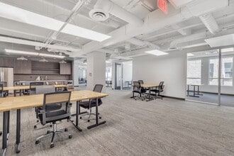 112 N Central Ave, Phoenix, AZ à louer Photo intérieure– Image 2 sur 12