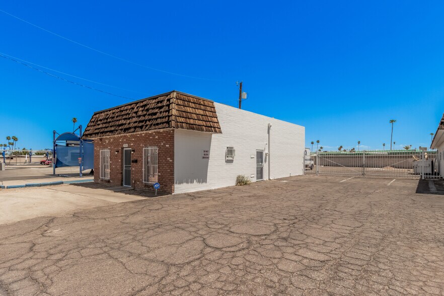 13211 N 111th Ave, Sun City, AZ à vendre - Photo de l’immeuble – Image 3 sur 10
