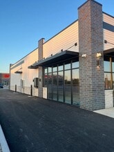 10107 Mondorf St, Dyer, IN à louer Photo de l’immeuble– Image 2 sur 3