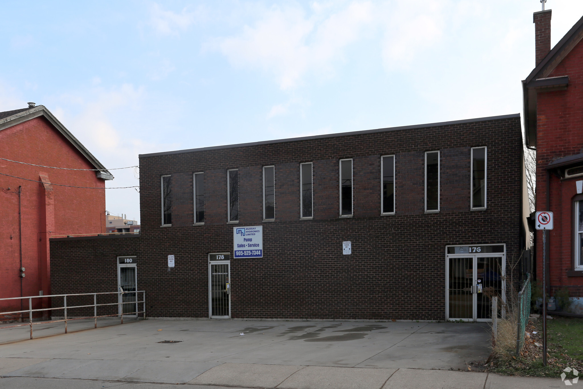 176-180 Mary St, Hamilton, ON à louer Photo principale– Image 1 sur 3