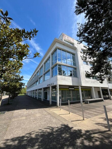 35 Boulevard Salvador Allende, Saint-Herblain à louer - Photo de l’immeuble – Image 1 sur 11
