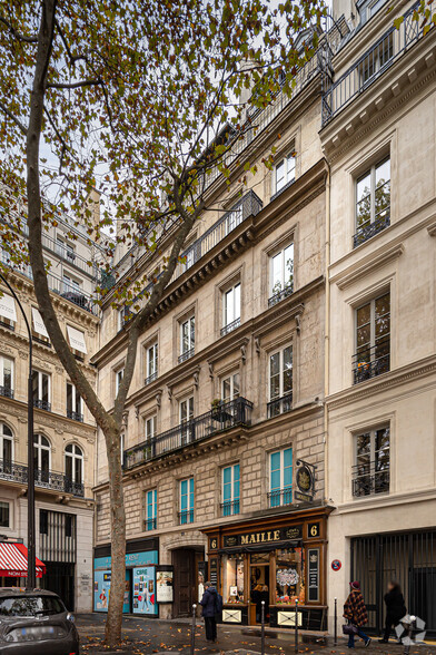 Local commercial dans Paris à louer - Photo de l’immeuble – Image 3 sur 3