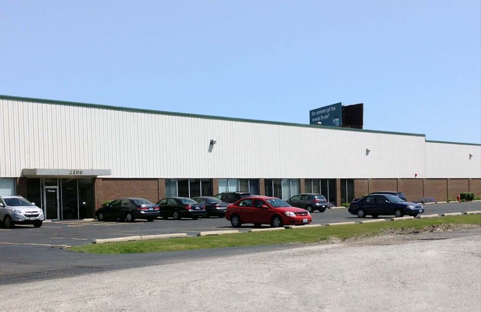 2200 S Mount Prospect Rd, Des Plaines, IL à louer Photo de l’immeuble– Image 1 sur 6