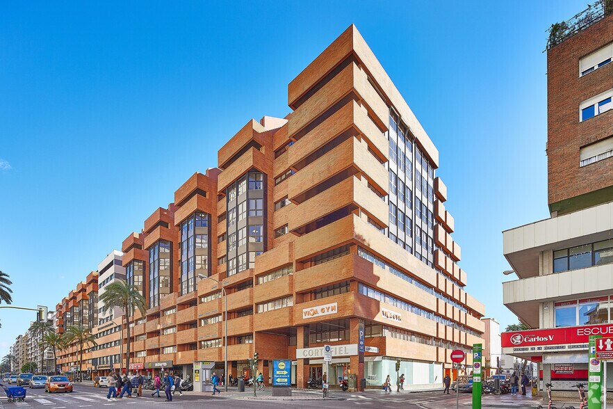 Avenida de la República Argentina, 25, Séville, Sevilla à louer - Photo de l’immeuble – Image 3 sur 12