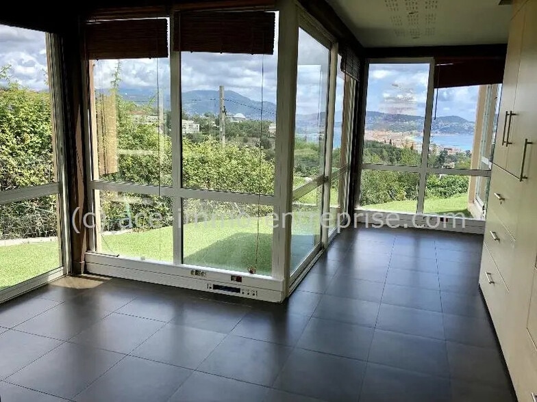 Bureau dans Nice à louer - Photo intérieure – Image 3 sur 8