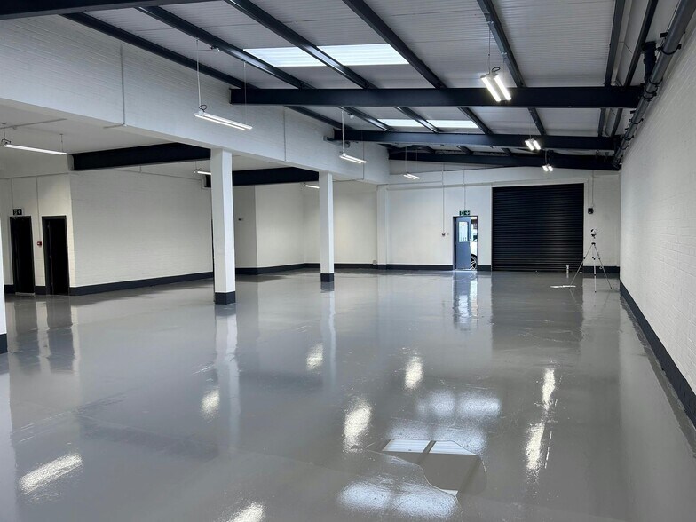 16 Andre St, Londres à louer - Photo de l’immeuble – Image 2 sur 14