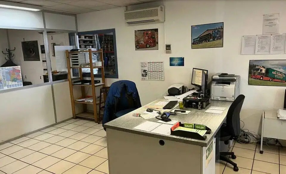 Local d’activités dans Genas à louer - Photo intérieure – Image 3 sur 5