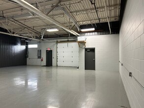 7878 Gull Rd, Richland, MI à louer Photo intérieure– Image 2 sur 6