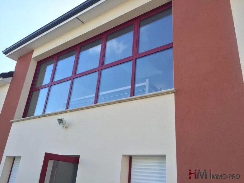 Bureau dans Saint-Romain-de-Colbosc à louer - Photo de l’immeuble – Image 1 sur 6