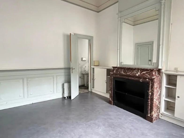 Bureau dans Lille à louer - Photo de l’immeuble – Image 2 sur 4