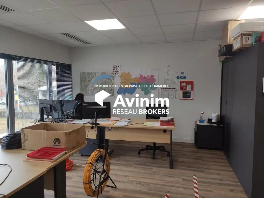 Bureau dans Bonneville à louer Photo principale– Image 1 sur 8