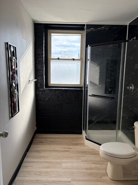 30 E Philadelphia St, Detroit, MI à vendre - Photo de l’immeuble – Image 2 sur 24