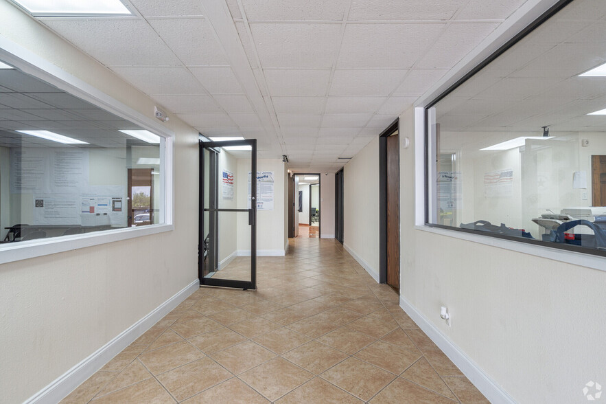 3033 Bayshore Blvd, Pasadena, TX à vendre - Photo intérieure – Image 1 sur 13