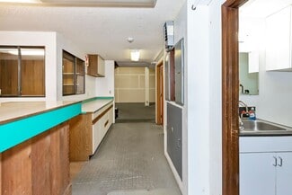 Plus de détails pour 9654 SE Southworth Dr, Port Orchard, WA - Local d'activités à louer