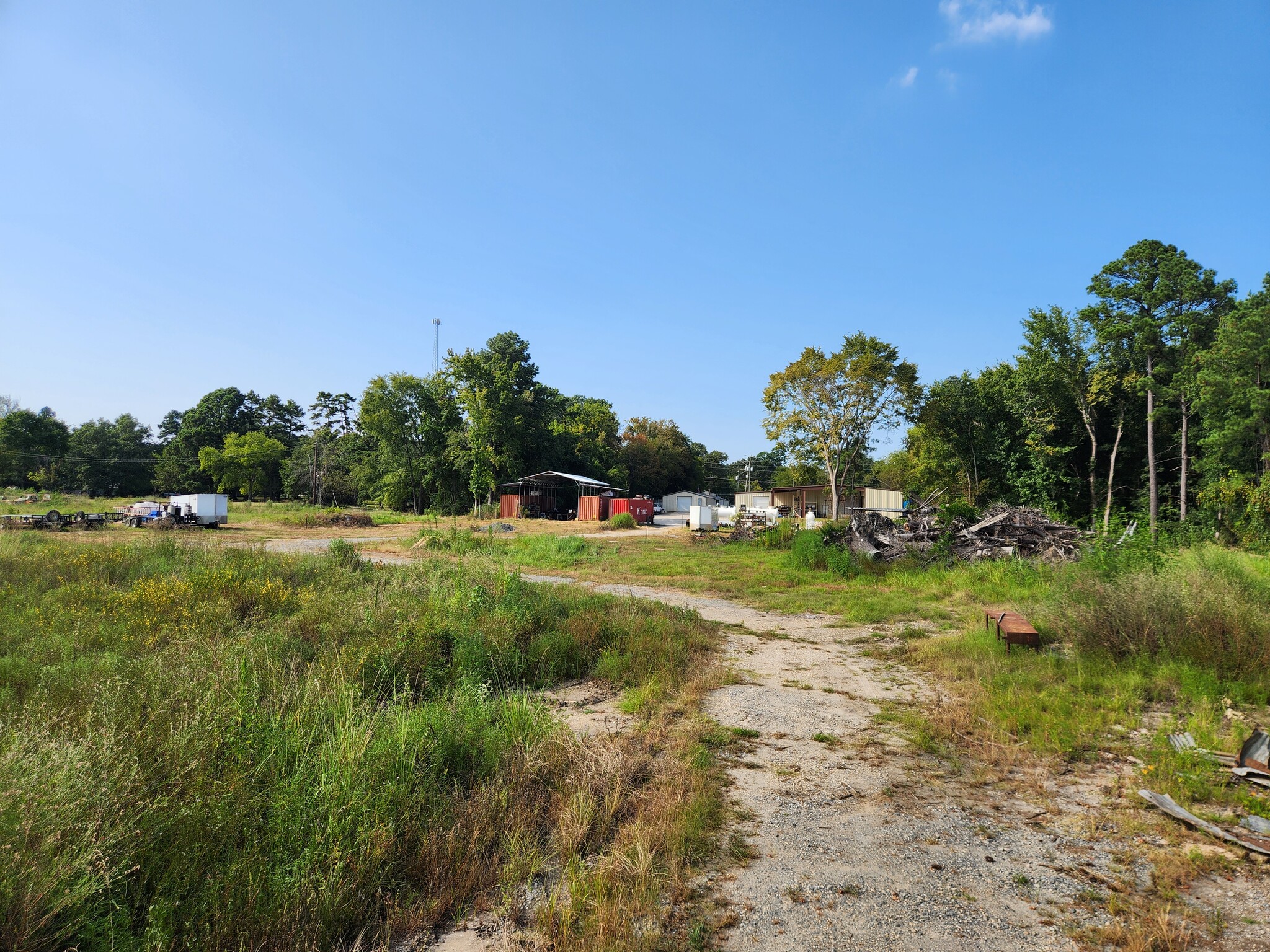 2309 E US Highway 80, White Oak, TX à louer Photo de l’immeuble– Image 1 sur 6